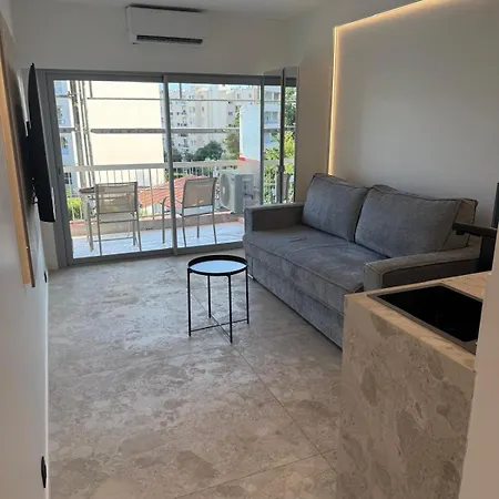 Le Dovi Apartman Cannes